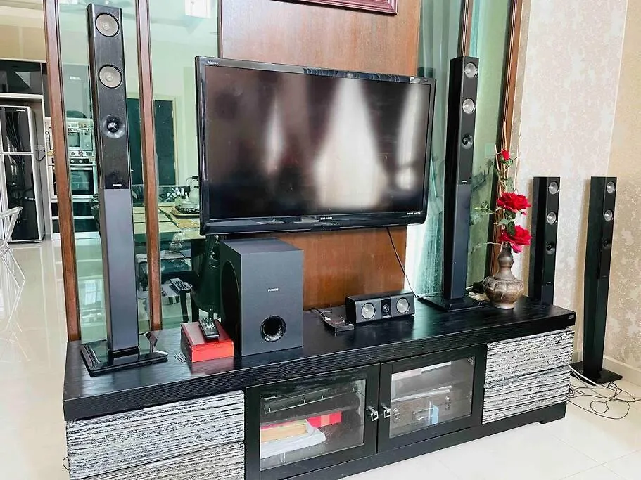Bungalow In Exclusive Area Nibung Tebal Holiday home